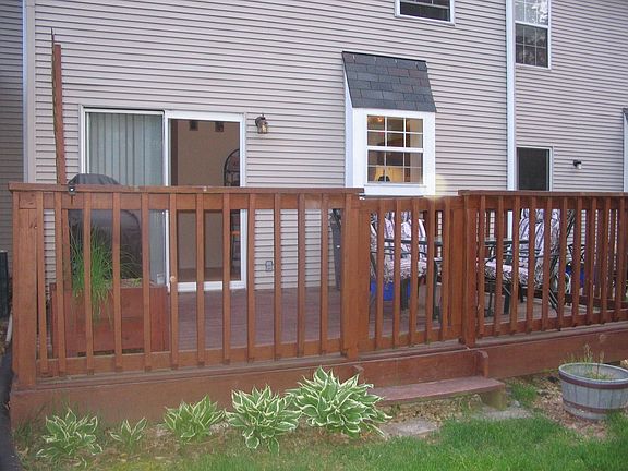 Large Deck Great for Entertaining