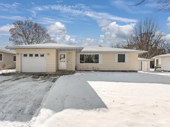 361 13th St NE, Owatonna, MN 55060