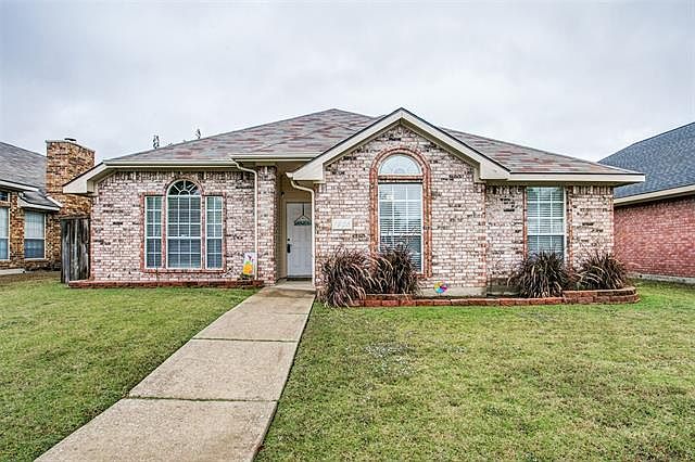 1st image of 1826 Cool Springs Dr