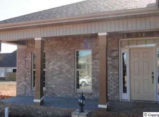 307 Beaver Ridge Trl SW, Huntsville, AL 35824