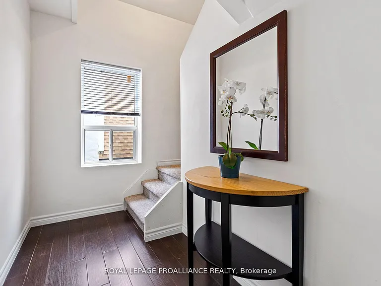 5654 Desson Ave #UPPER — Photo 12