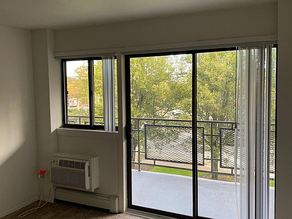 4th image of 700 Fulton St APT L-2