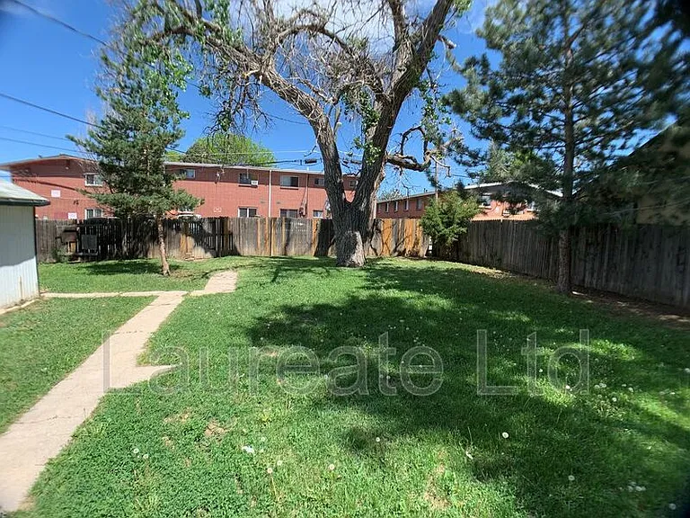 1440 Kenton St — Photo 20