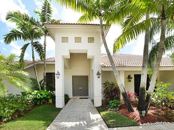 Home For Sale In Boca Grove