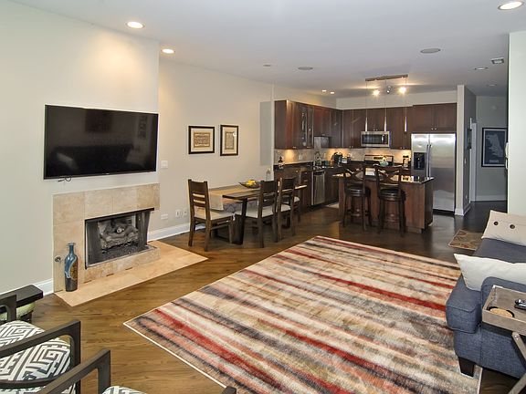 4th image of 2255 W Wabansia Ave APT 207