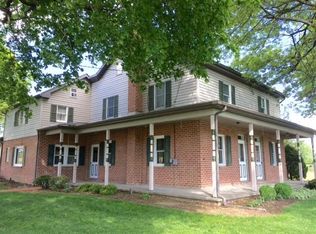 1463 E Newport Rd, Lititz, PA 17543