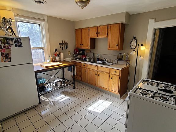 4th image of 2565-67 N Weil St
