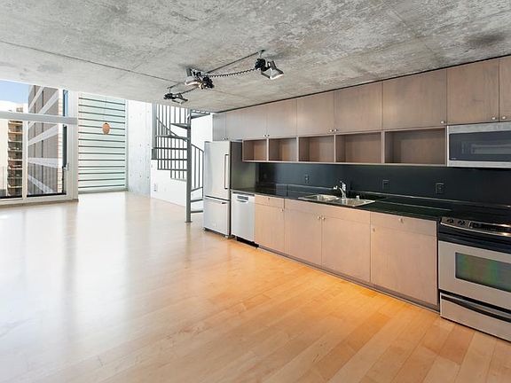 3rd image of 855 Folsom St APT 938