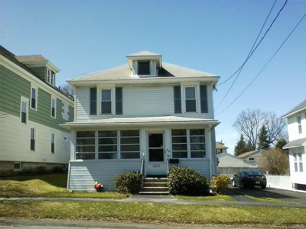 215 Ashdale Ave photo 1