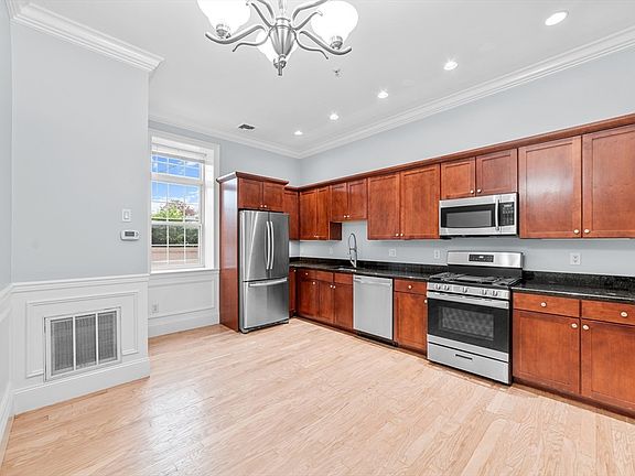 4th image of 87 Franklin St Unit 106