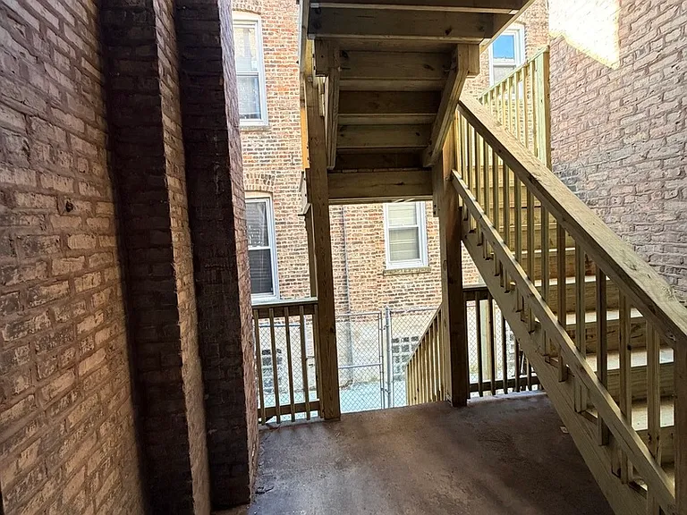 7700 S Green St #1 — Photo 11