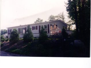 96 Leisurewoods Dr, Rockland, MA 02370
