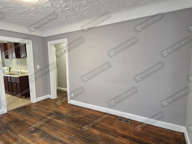 14375 Coyle St — Photo 10