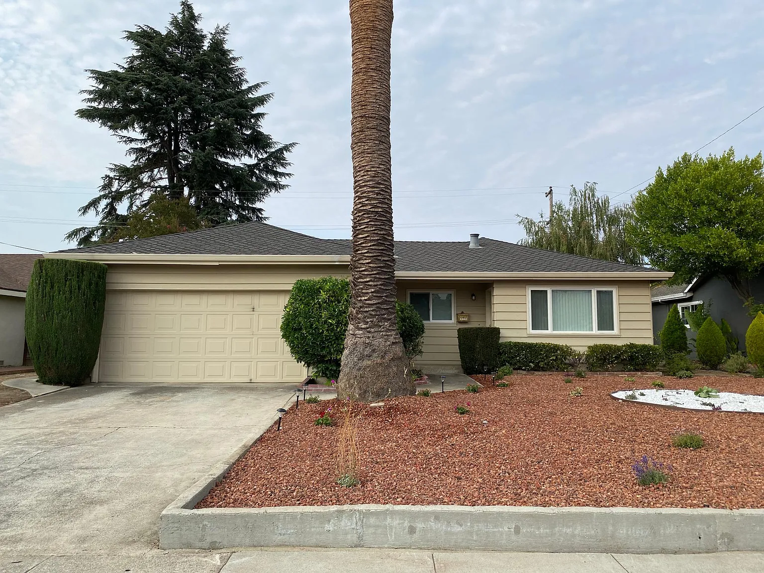 478 Calado Ave photo 1