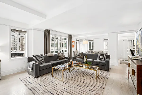 Rented by Compass | media 7