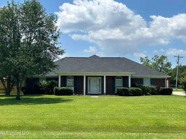9265 Taylor Dr, Biloxi, MS 39532