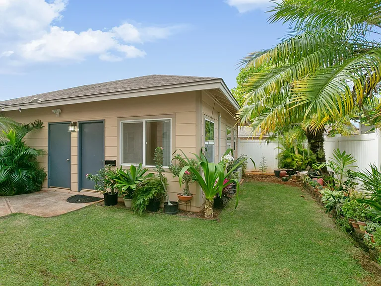 Detached studio or in-law suite.