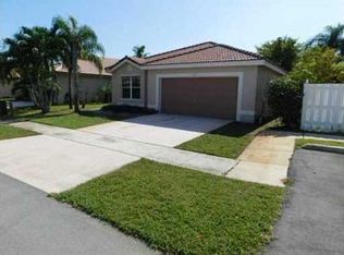 365 SW 181st Way, Pembroke Pines, FL 33029