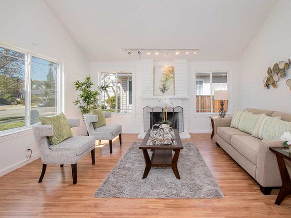 3rd image of 4629 Holycon Cir