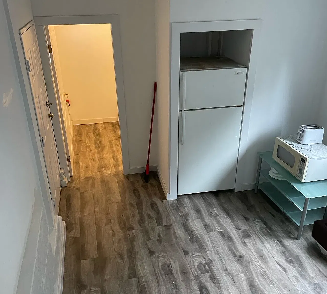 1 bed, $1,100 — Photo 3