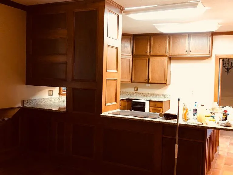 Kitchen breakfast room area
