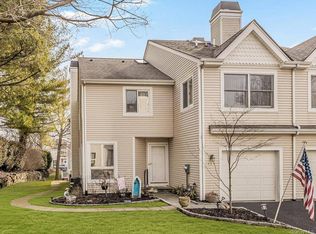 139 Winchester Dr, Yonkers, NY 10710