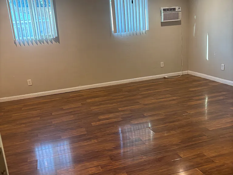 817 El Terino Ave #C — Photo 3