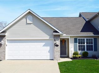 575 Hidden Harbor Dr UNIT 56, Painesville, OH 44077