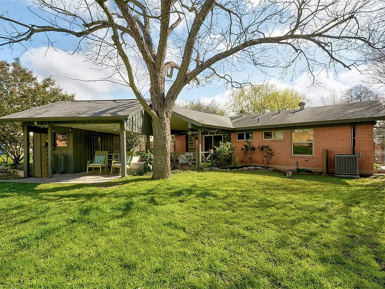 4620 Englewood Dr — Photo 15