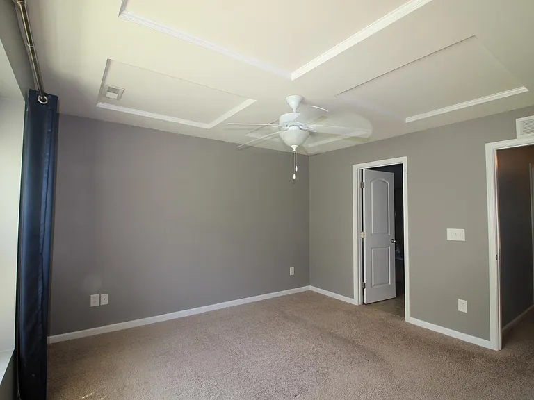 73 Pocono Dr — Photo 8