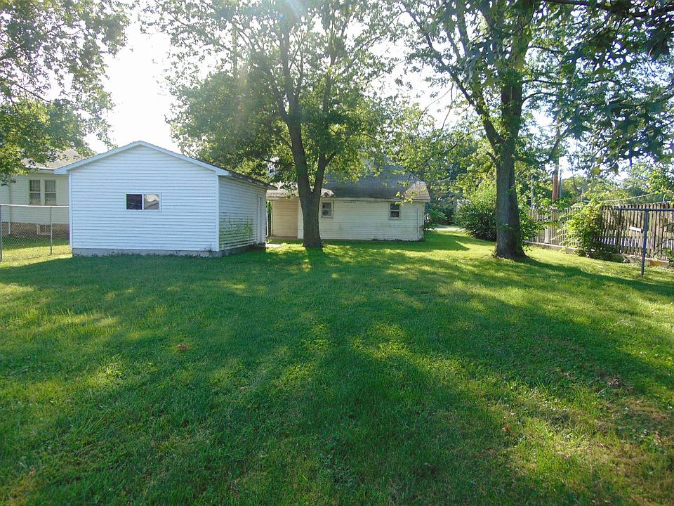 2nd image of 439 N West St
