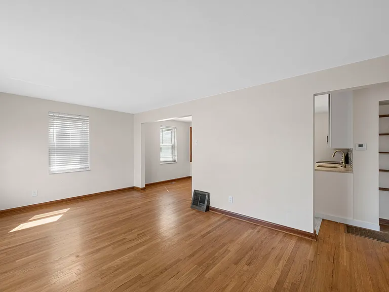 7821 Morgan Ford Rd — Photo 5