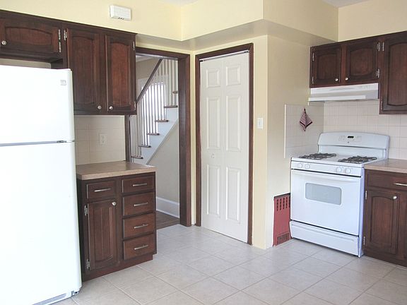 5th image of 37 Cumberland Ave