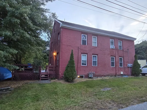 10 Rhodes St, Millbury, MA 01527