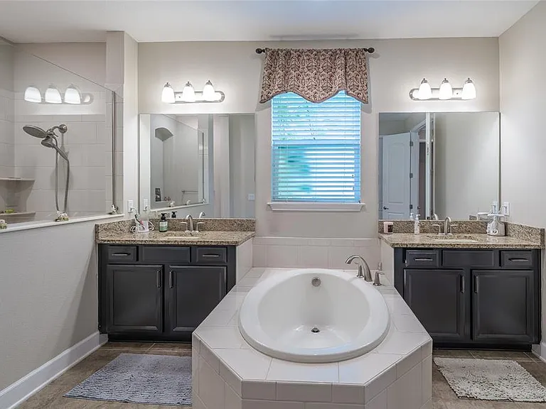 5409 Camberwell Ln — Photo 36