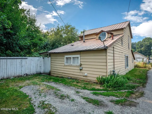 1030 N 1st St, Coeur D Alene, ID 83814