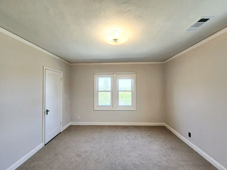 531 Harvard Rd — Photo 34