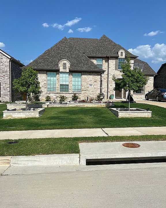1st image of 2021 Oakston Dr