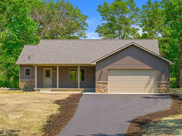 469 Saint Andrews Trl, Nekoosa, WI 54457