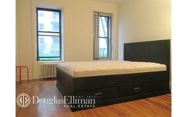 Rented by Douglas Elliman | media 13