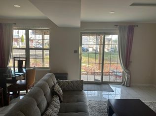 37 Bowman Dr, Feasterville Trevose, PA 19053