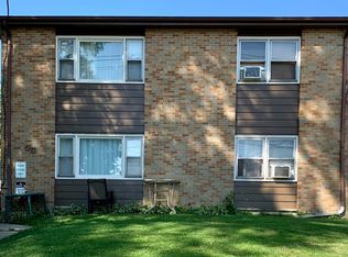 58 S Crystal St, Elgin, IL 60123