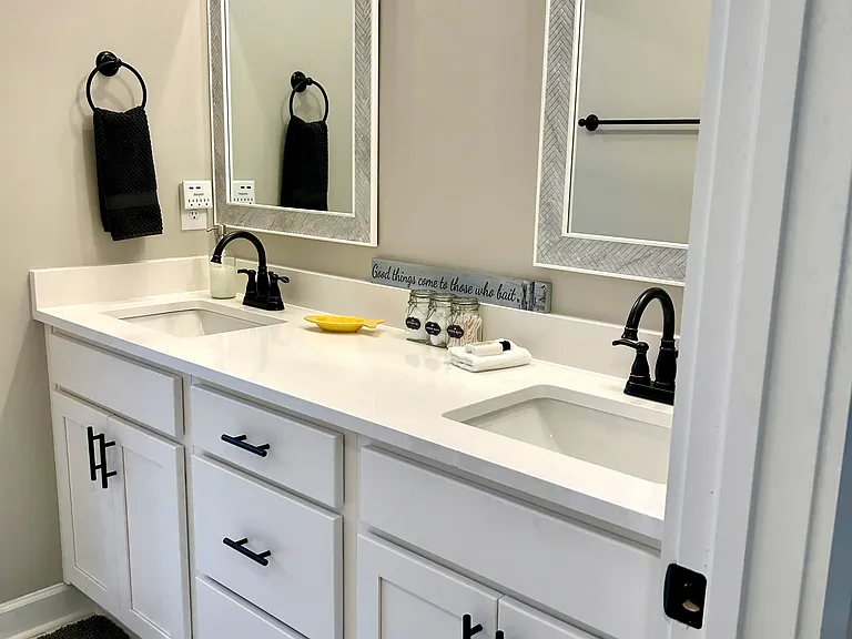 202 Edgewater Dr — Photo 13