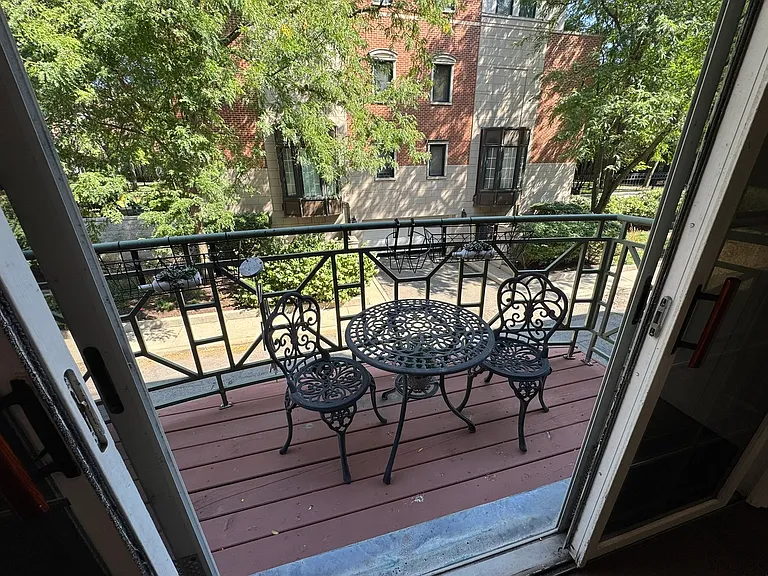 1413 S Prairie Ave — Photo 9