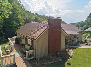 1966 Long Branch Rd, Topton, NC 28781