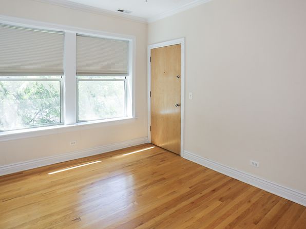 1210 1/2 W Waveland Ave #3