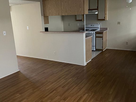 3rd image of 1227 N Orange Dr APT 309