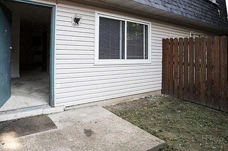 2nd image of 28 W Perry St #28