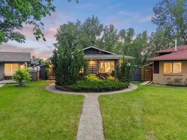 331 N Midglen Pl SE, Calgary, AB T2X 1H8