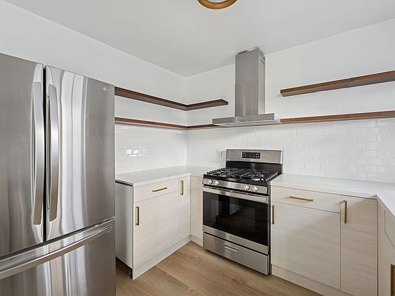 4th image of 1008 N Stanley Ave APT 4
